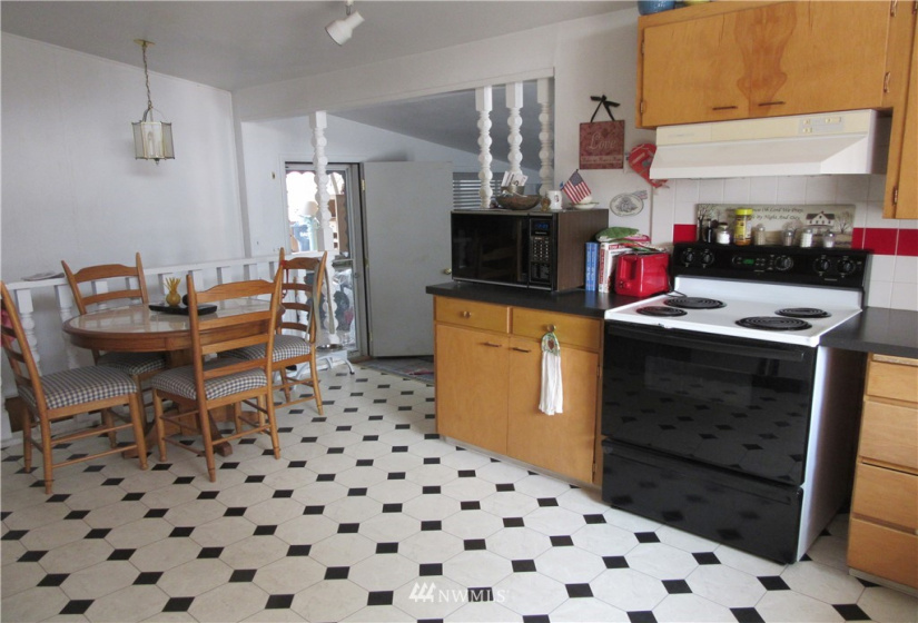 804 Clay Street, Dayton, Washington 99328, 2 Bedrooms Bedrooms, ,2 BathroomsBathrooms,Residential,For Sale,Hatfield,Clay Street,NWM1847259