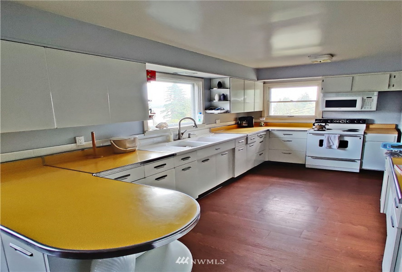 5273 Drayton Harbor, Blaine, Washington 98230, 3 Bedrooms Bedrooms, ,Residential,For Sale,Drayton Harbor,NWM1843871