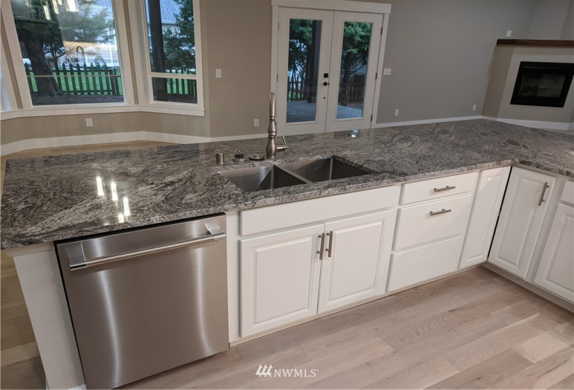 808 Cedar Crest, Everson, Washington 98247, 4 Bedrooms Bedrooms, ,2 BathroomsBathrooms,Residential,For Sale,Birchwood,Cedar Crest,NWM1790391