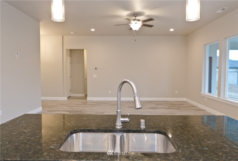 814 Q, Quincy, Washington 98848, 3 Bedrooms Bedrooms, ,2 BathroomsBathrooms,Residential,For Sale,Palos Verdes Estates,Q,NWM1848151