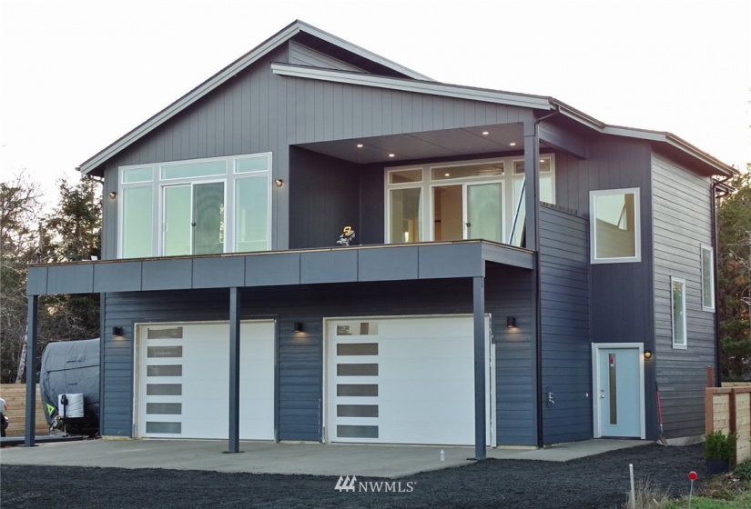 733 Bay, Ocean Shores, Washington 98569, 2 Bedrooms Bedrooms, ,1 BathroomBathrooms,Residential,For Sale,21-6-13,Bay,NWM1848259
