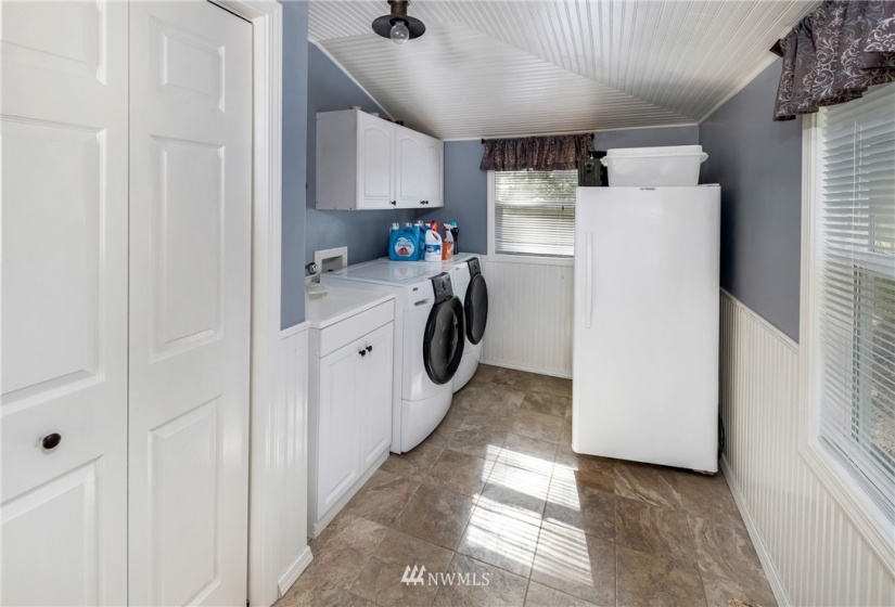 964 Reid Harbor, Stuart Island, Washington 98250, 3 Bedrooms Bedrooms, ,1 BathroomBathrooms,Residential,For Sale,Island Heights,Reid Harbor,NWM1848285