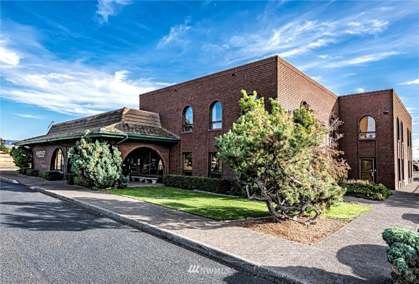 2316 Eastgate Street, Walla Walla, Washington 99362, ,Commercial Sale,For Sale,Eastgate Street,NWM1845577