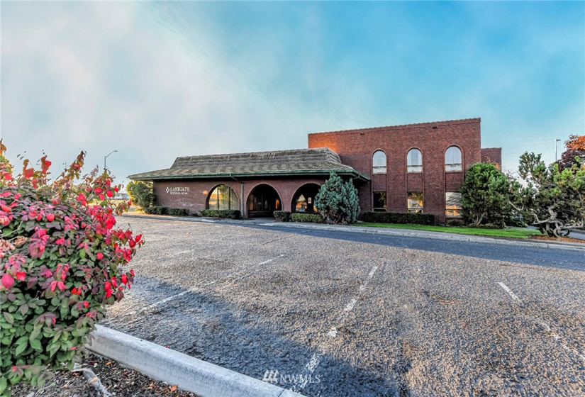 2316 Eastgate Street, Walla Walla, Washington 99362, ,Commercial Sale,For Sale,Eastgate Street,NWM1845577