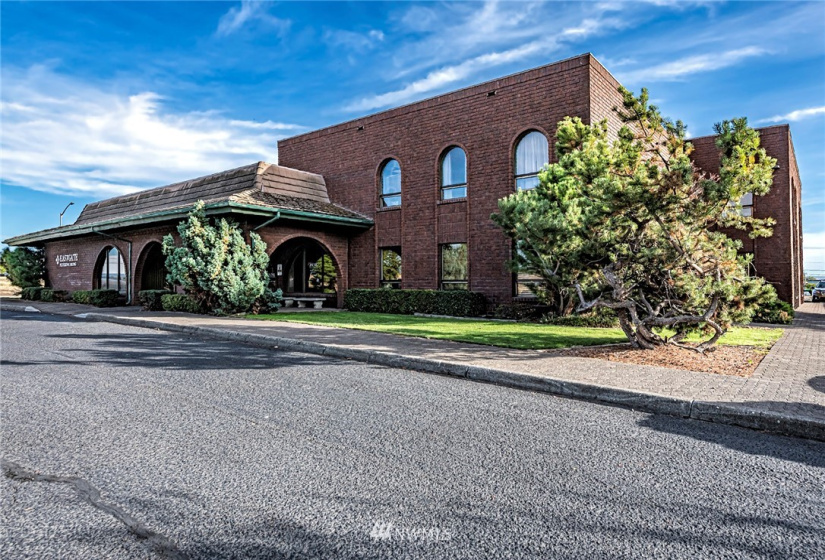 2316 Eastgate Street, Walla Walla, Washington 99362, ,Commercial Sale,For Sale,Eastgate Street,NWM1845577