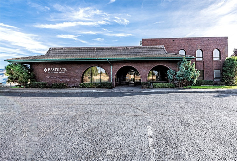 2316 Eastgate Street, Walla Walla, Washington 99362, ,Commercial Sale,For Sale,Eastgate Street,NWM1845577