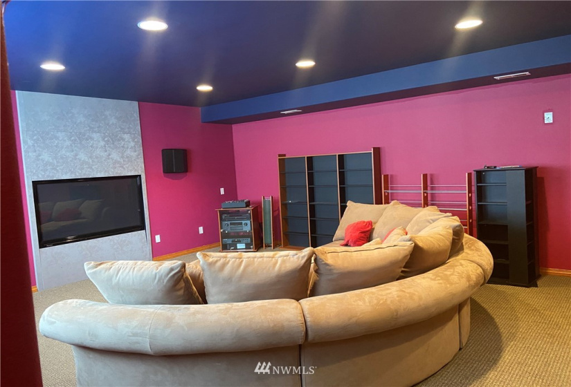 12244 337th, Carnation, Washington 98014, 4 Bedrooms Bedrooms, ,3 BathroomsBathrooms,Residential,For Sale,337th,NWM1848772