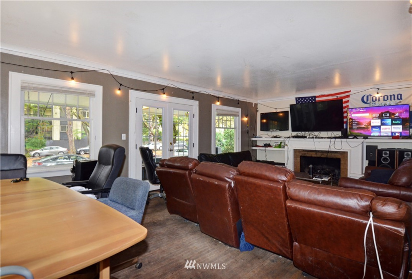 4730 17th, Seattle, Washington 98105, ,Commercial Sale,For Sale,17th,NWM1848757