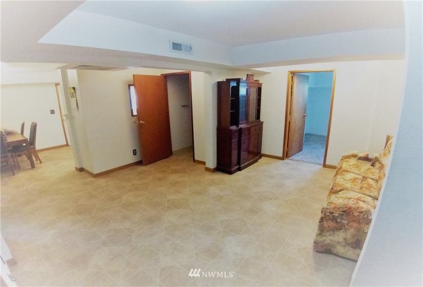 25505 US Highway 97, Pateros, Washington 98846, ,Residential Income,For Sale,US Highway 97,NWM1849225