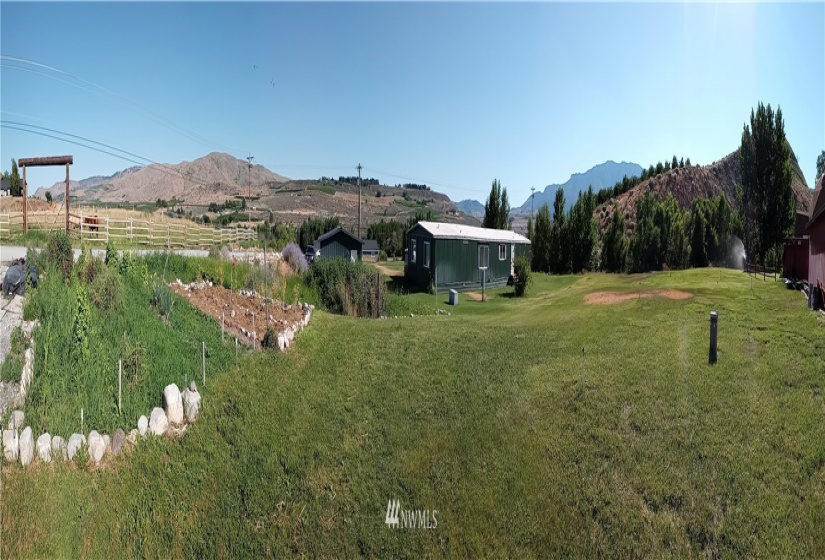25505 US Highway 97, Pateros, Washington 98846, ,Residential Income,For Sale,US Highway 97,NWM1849225