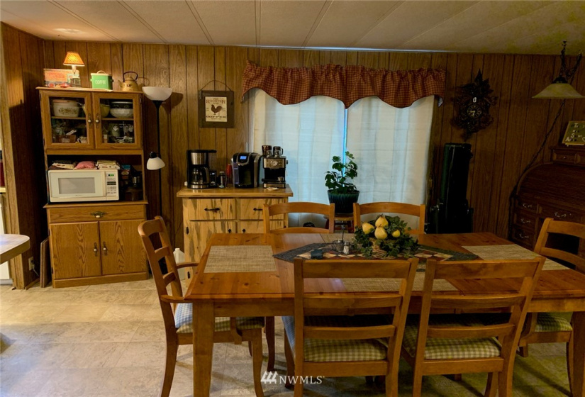 25505 US Highway 97, Pateros, Washington 98846, ,Residential Income,For Sale,US Highway 97,NWM1849225