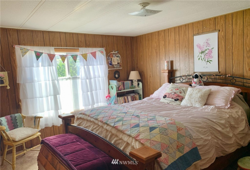25505 US Highway 97, Pateros, Washington 98846, ,Residential Income,For Sale,US Highway 97,NWM1849225