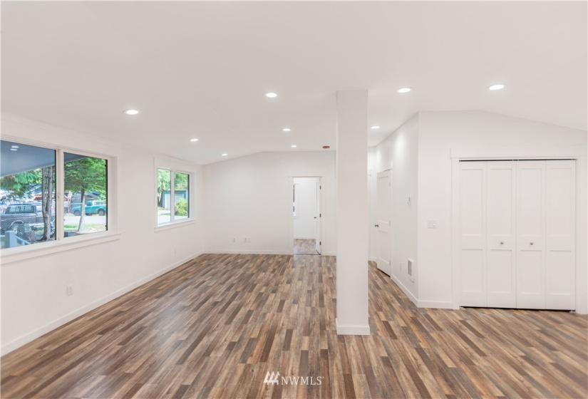 8279 Golden Valley, Maple Falls, Washington 98266, 3 Bedrooms Bedrooms, ,1 BathroomBathrooms,Manufactured In Park,For Sale,Golden Valley,NWM1849356