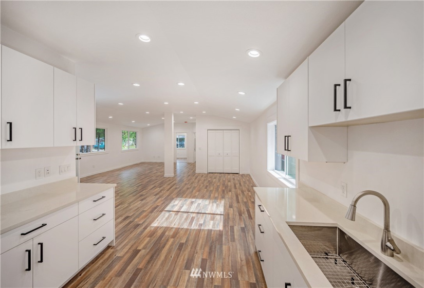 8279 Golden Valley, Maple Falls, Washington 98266, 3 Bedrooms Bedrooms, ,1 BathroomBathrooms,Manufactured In Park,For Sale,Golden Valley,NWM1849356