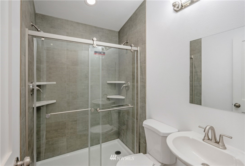 8279 Golden Valley, Maple Falls, Washington 98266, 3 Bedrooms Bedrooms, ,1 BathroomBathrooms,Manufactured In Park,For Sale,Golden Valley,NWM1849356