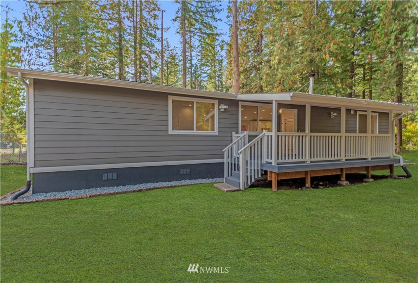 8279 Golden Valley, Maple Falls, Washington 98266, 3 Bedrooms Bedrooms, ,1 BathroomBathrooms,Manufactured In Park,For Sale,Golden Valley,NWM1849356