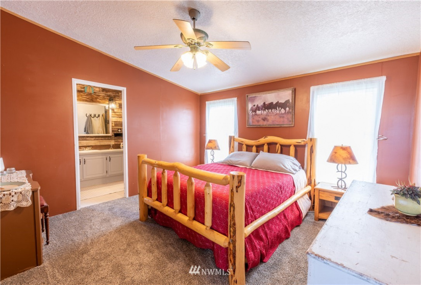 7806 Road 10.2, Ephrata, Washington 98823, 3 Bedrooms Bedrooms, ,2 BathroomsBathrooms,Residential,For Sale,10.2,NWM1849208