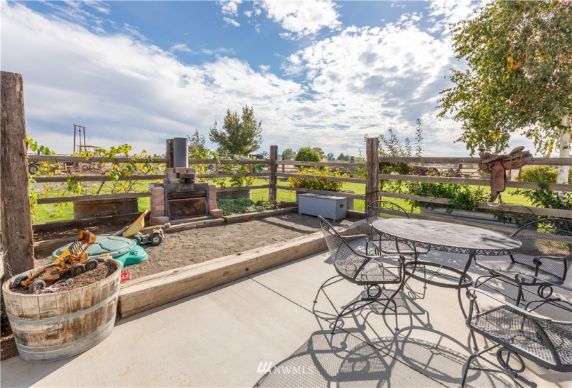 7806 Road 10.2, Ephrata, Washington 98823, 3 Bedrooms Bedrooms, ,2 BathroomsBathrooms,Residential,For Sale,10.2,NWM1849208