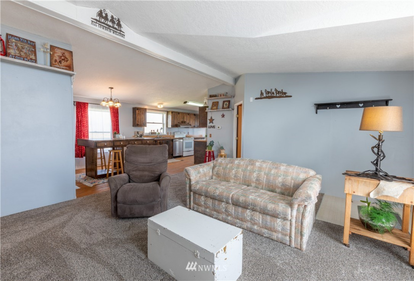 7806 Road 10.2, Ephrata, Washington 98823, 3 Bedrooms Bedrooms, ,2 BathroomsBathrooms,Residential,For Sale,10.2,NWM1849208