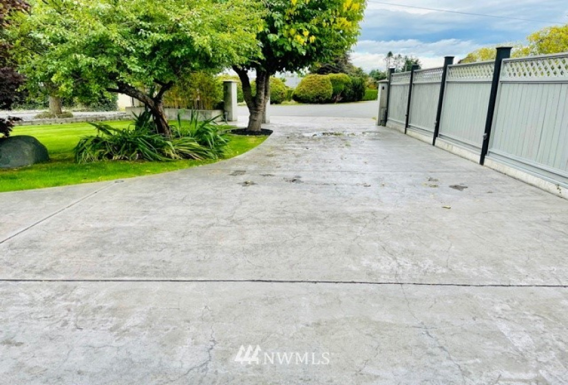 1996 Saturna, Point Roberts, Washington 98281, 2 Bedrooms Bedrooms, ,2 BathroomsBathrooms,Residential,For Sale,Saturna,NWM1848854