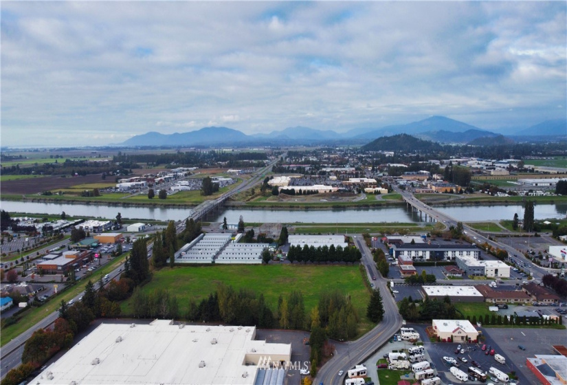 2121 Market, Mount Vernon, Washington 98273, ,Land,For Sale,Market,NWM1848626