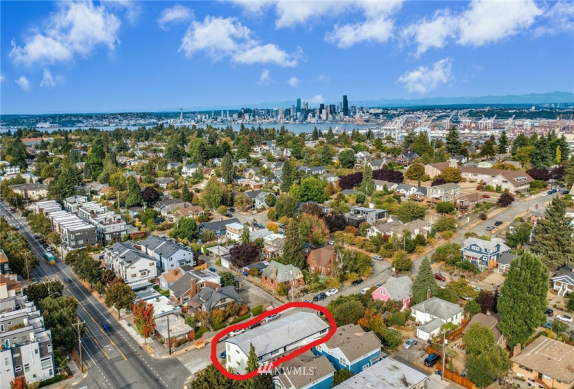 4000 California, Seattle, Washington 98116, ,Residential Income,For Sale,California,NWM1848968