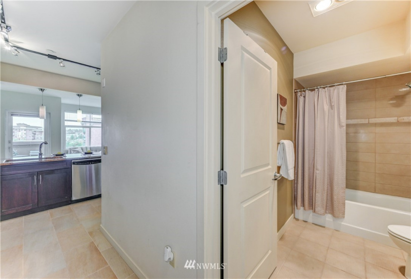 5450 Leary, Seattle, Washington 98107, 1 Bedroom Bedrooms, ,1 BathroomBathrooms,Residential,For Sale,Canal Station North,Leary,NWM1849813