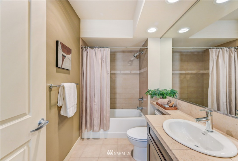 5450 Leary, Seattle, Washington 98107, 1 Bedroom Bedrooms, ,1 BathroomBathrooms,Residential,For Sale,Canal Station North,Leary,NWM1849813