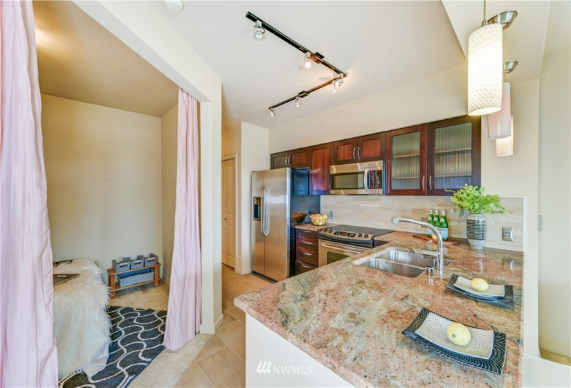 5450 Leary, Seattle, Washington 98107, 1 Bedroom Bedrooms, ,1 BathroomBathrooms,Residential,For Sale,Canal Station North,Leary,NWM1849813