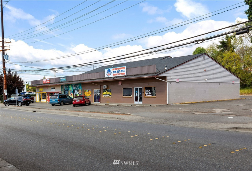 1208 Sylvan, Bremerton, Washington 98310, ,Commercial Sale,For Sale,Sylvan,NWM1849264