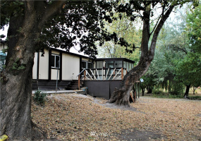 2156 Highway 7, Oroville, Washington 98844, 3 Bedrooms Bedrooms, ,2 BathroomsBathrooms,Residential,For Sale,Oroville Acres,Highway 7,NWM1849345