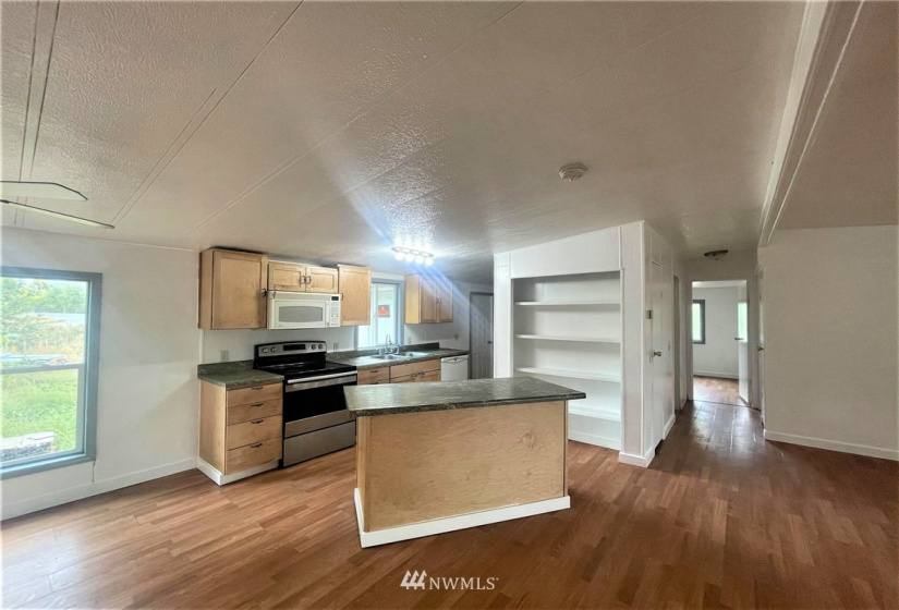 2156 Highway 7, Oroville, Washington 98844, 3 Bedrooms Bedrooms, ,2 BathroomsBathrooms,Residential,For Sale,Oroville Acres,Highway 7,NWM1849345