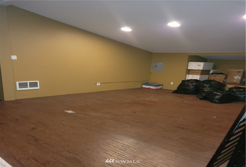 33303 State Route 507, Roy, Washington 98558, 2 Bedrooms Bedrooms, ,1 BathroomBathrooms,Residential,For Sale,State Route 507,NWM1849882