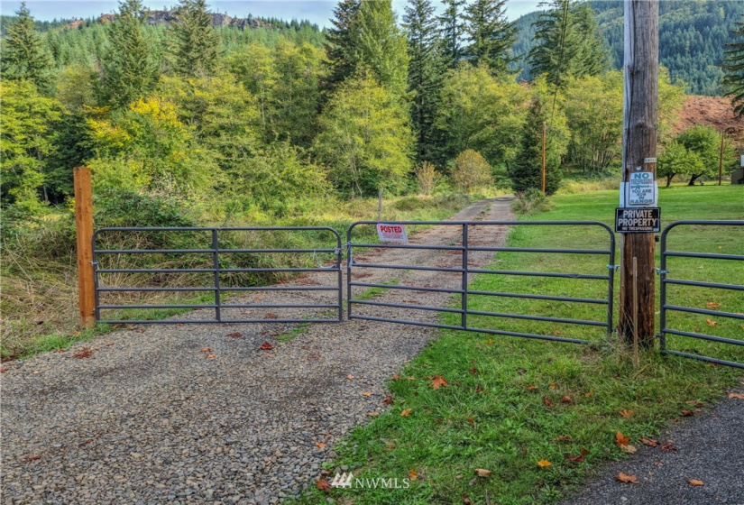 817 Davis Lake, Morton, Washington 98356, 2 Bedrooms Bedrooms, ,1 BathroomBathrooms,Residential,For Sale,Davis Lake,NWM1849829