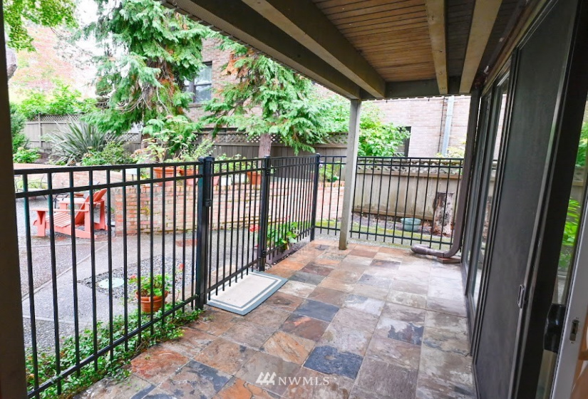 1616 41st, Seattle, Washington 98112, 1 Bedroom Bedrooms, ,1 BathroomBathrooms,Residential,For Sale,Park Lane Condominium,41st,NWM1848402