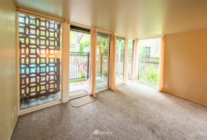 1616 41st, Seattle, Washington 98112, 1 Bedroom Bedrooms, ,1 BathroomBathrooms,Residential,For Sale,Park Lane Condominium,41st,NWM1848402