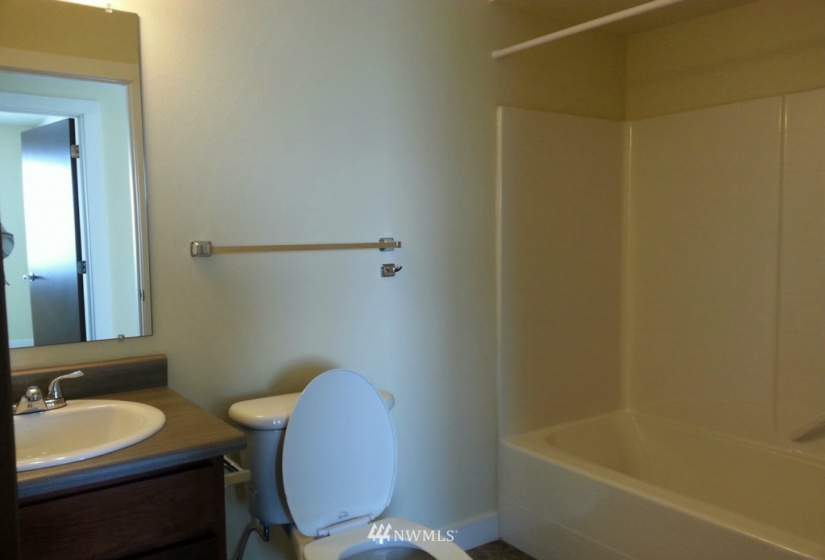 310 103rd, Seattle, Washington 98133, 1 Bedroom Bedrooms, ,1 BathroomBathrooms,Residential Lease,For Rent,The View at Greenwood,103rd,NWM1850107