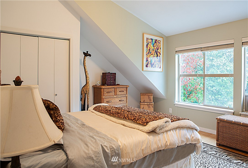 6000 17th, Seattle, Washington 98106, 4 Bedrooms Bedrooms, ,2 BathroomsBathrooms,Residential,For Sale,17th,NWM1846514