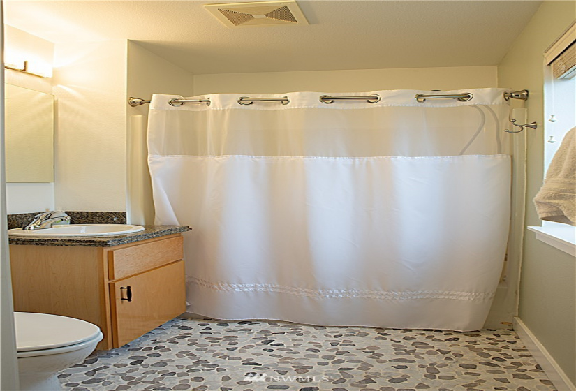 6000 17th, Seattle, Washington 98106, 4 Bedrooms Bedrooms, ,2 BathroomsBathrooms,Residential,For Sale,17th,NWM1846514