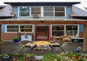 6000 17th, Seattle, Washington 98106, 4 Bedrooms Bedrooms, ,2 BathroomsBathrooms,Residential,For Sale,17th,NWM1846514