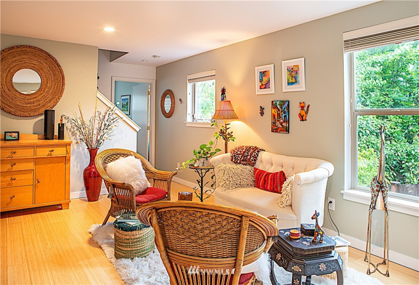 6000 17th, Seattle, Washington 98106, 4 Bedrooms Bedrooms, ,2 BathroomsBathrooms,Residential,For Sale,17th,NWM1846514