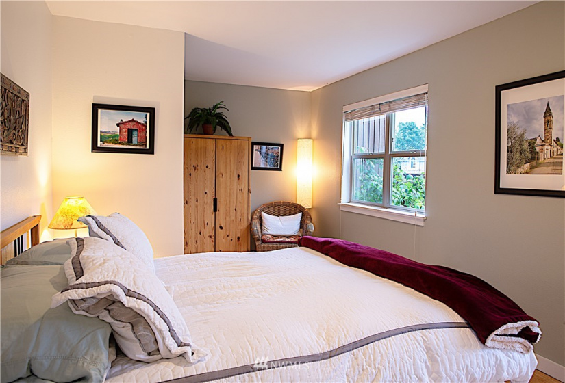 6000 17th, Seattle, Washington 98106, 4 Bedrooms Bedrooms, ,2 BathroomsBathrooms,Residential,For Sale,17th,NWM1846514