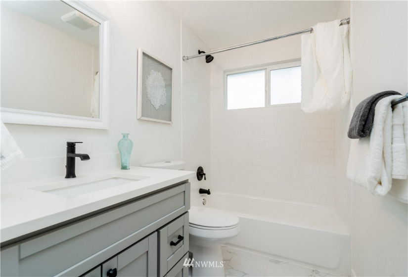 17114 156th, Renton, Washington 98058, 5 Bedrooms Bedrooms, ,2 BathroomsBathrooms,Residential,For Sale,156th,NWM1850236