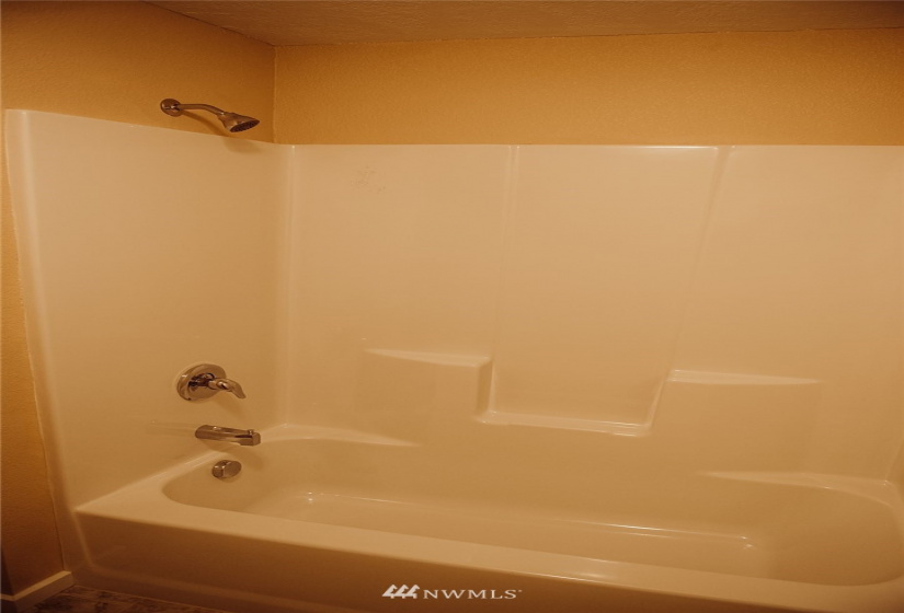 116 Eadon, Toledo, Washington 98591, 3 Bedrooms Bedrooms, ,1 BathroomBathrooms,Residential,For Sale,Eadon,NWM1850446