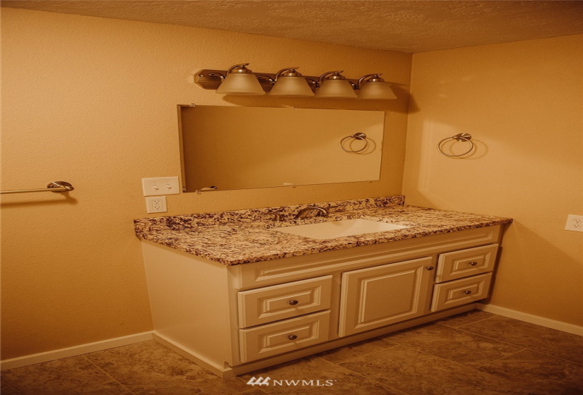 116 Eadon, Toledo, Washington 98591, 3 Bedrooms Bedrooms, ,1 BathroomBathrooms,Residential,For Sale,Eadon,NWM1850446