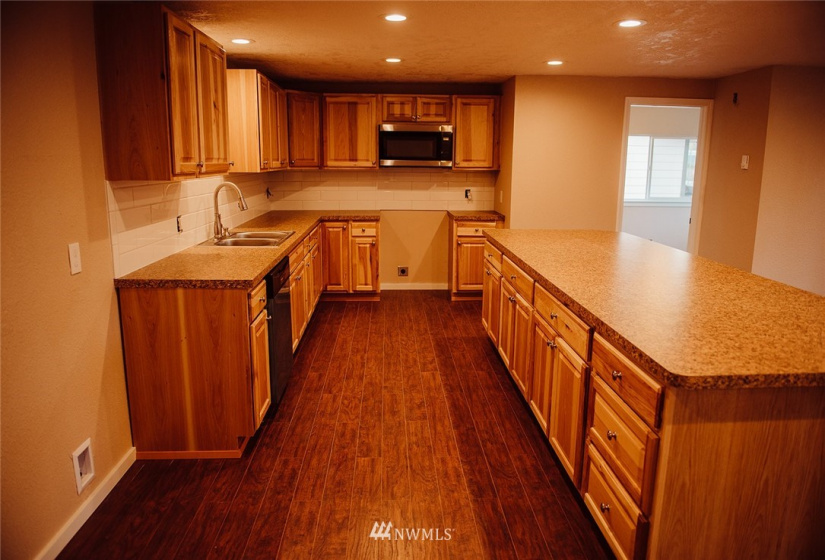 116 Eadon, Toledo, Washington 98591, 3 Bedrooms Bedrooms, ,1 BathroomBathrooms,Residential,For Sale,Eadon,NWM1850446