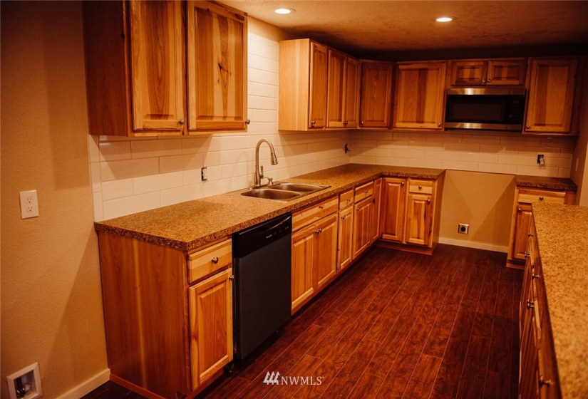 116 Eadon, Toledo, Washington 98591, 3 Bedrooms Bedrooms, ,1 BathroomBathrooms,Residential,For Sale,Eadon,NWM1850446