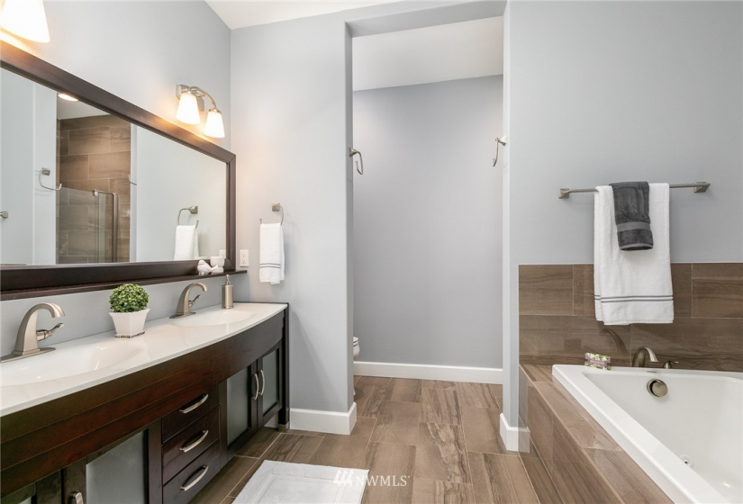 1600 Alpine Crest, Mount Vernon, Washington 98274, 4 Bedrooms Bedrooms, ,3 BathroomsBathrooms,Residential,For Sale,Alpine Crest,NWM1850535
