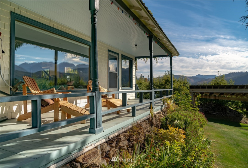 9753 Nibbelink, Peshastin, Washington 98847, 4 Bedrooms Bedrooms, ,1 BathroomBathrooms,Farm,For Sale,Nibbelink,NWM1850612