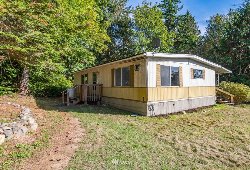 20588 Western, Indianola, Washington 98342, 2 Bedrooms Bedrooms, ,1 BathroomBathrooms,Residential,For Sale,Western,NWM1850392